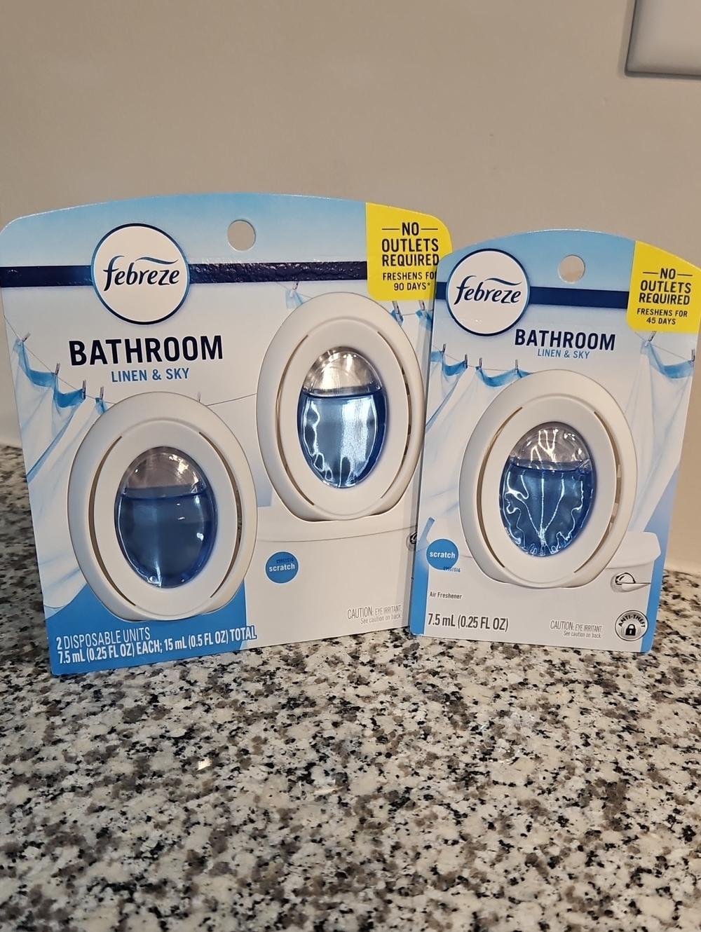 Febreze Small Spaces Bathroom Air Freshener Linen & Sky